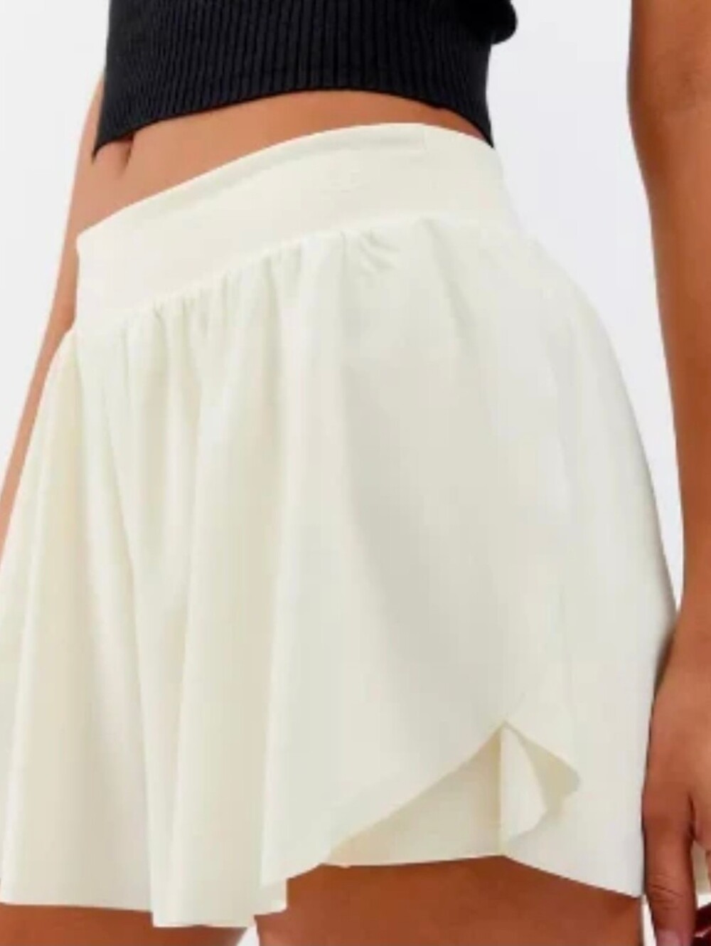 Champion Women's Off-White Skort - Medium